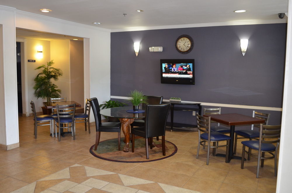 Stay Express Inn And Suites Atlanta Union City Exteriér fotografie